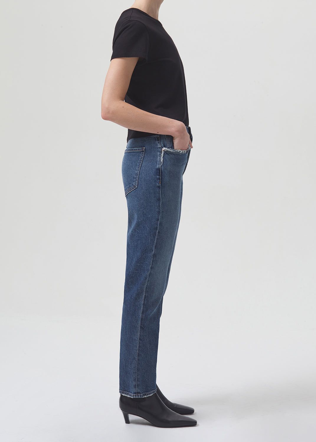 Agolde Riley Long High Rise Straight STRETCH Denim Dames Pose | GXB056493